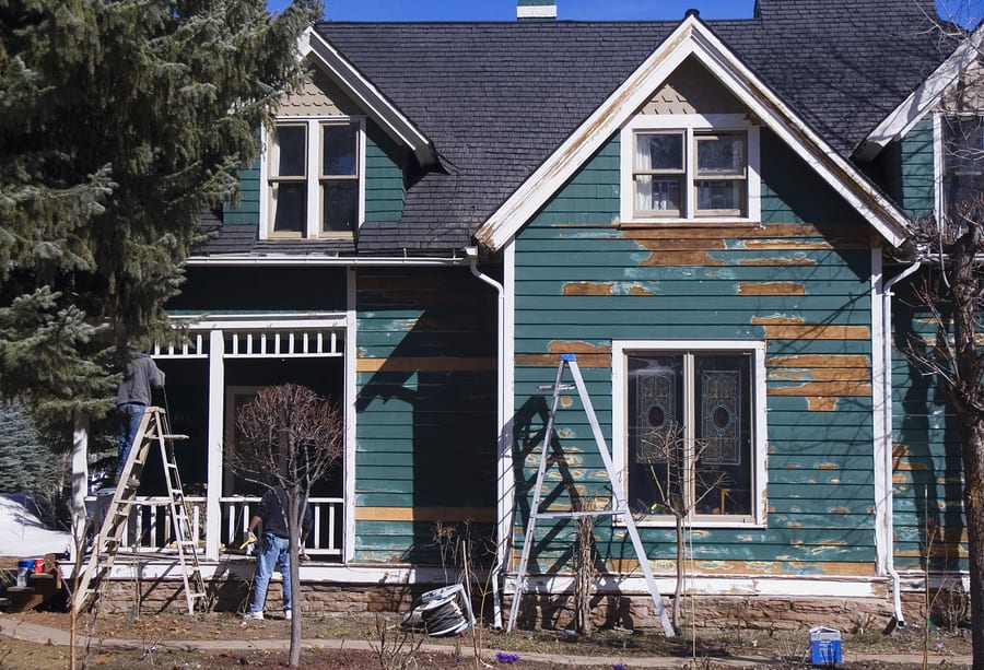 how long does it take to paint a house by yourself